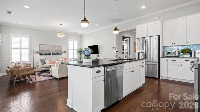 420 Granite Lake Court, Denver, NC 28037