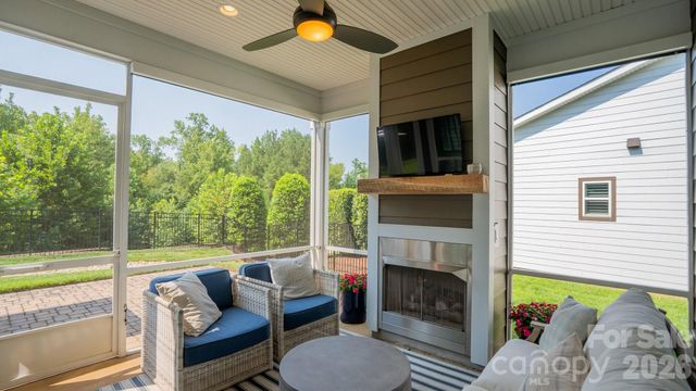 420 Granite Lake Court, Denver, NC 28037
