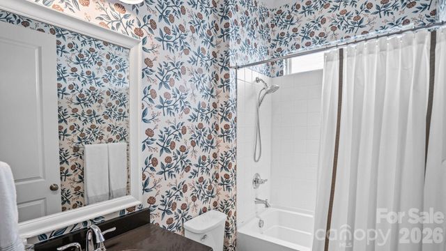 420 Granite Lake Court, Denver, NC 28037
