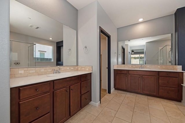 7032 Castle Rock Way, Roseville, CA 95747