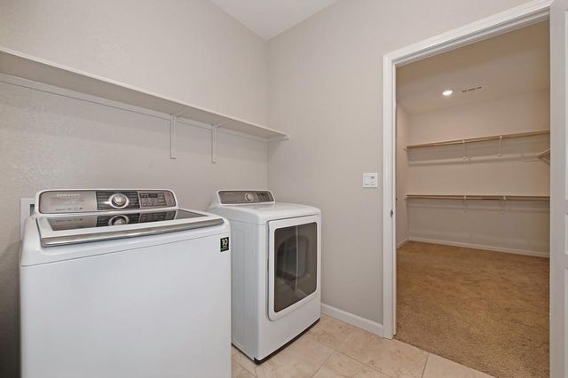 7032 Castle Rock Way, Roseville, CA 95747