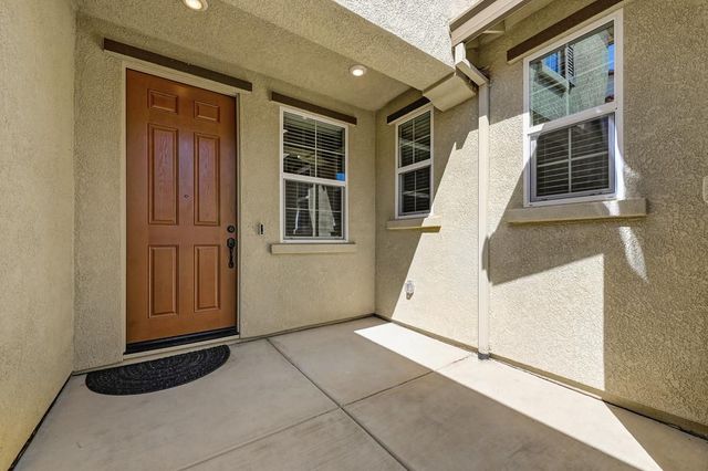 7032 Castle Rock Way, Roseville, CA 95747