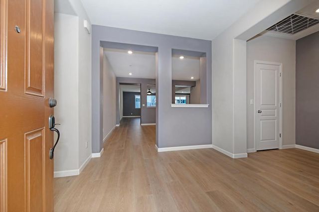 7032 Castle Rock Way, Roseville, CA 95747