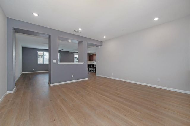 7032 Castle Rock Way, Roseville, CA 95747