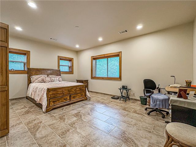 418 Dogwood Ridge, Yellville, AR 72687