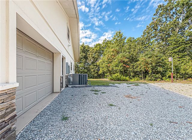 418 Dogwood Ridge, Yellville, AR 72687