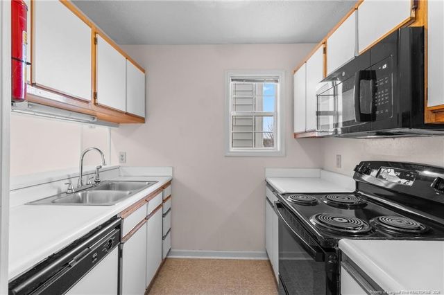 250 Waterdown Drive 12, Fayetteville, NC 28314