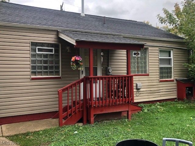 13104 Wainfleet Avenue, Cleveland, OH 44135