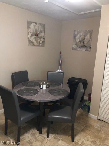 13104 Wainfleet Avenue, Cleveland, OH 44135