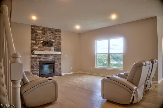 3367 Ponderosa, Green, OH 44685