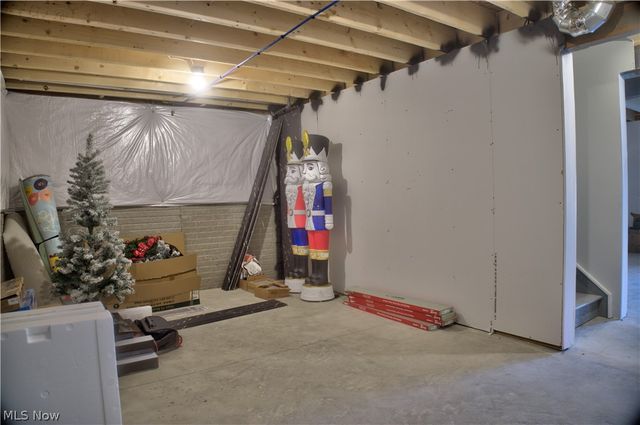 3367 Ponderosa, Green, OH 44685
