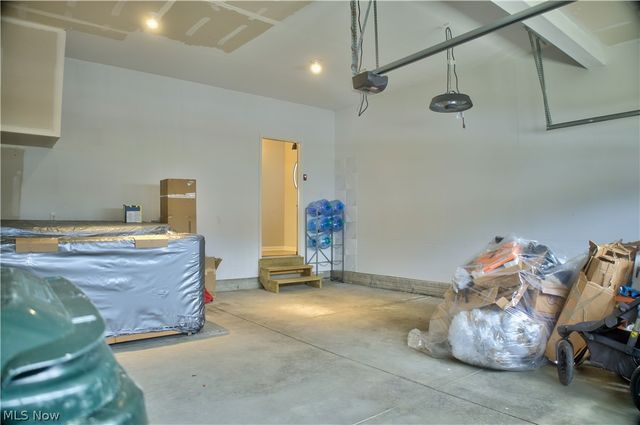 3367 Ponderosa, Green, OH 44685
