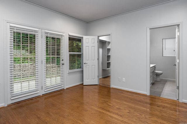 28 Foxcroft Village Dr Drive, Little Rock, AR 72227