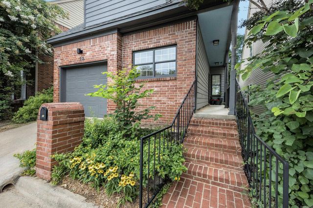 28 Foxcroft Village Dr Drive, Little Rock, AR 72227