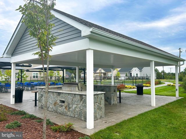 9204 CRESTVIEW RIDGE DR, Bristow, VA 20136