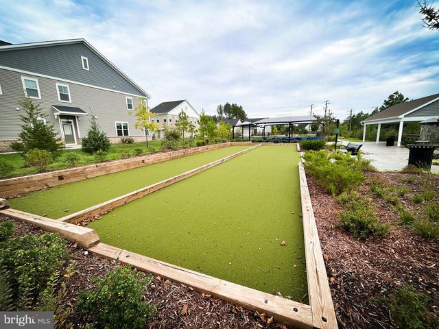 9204 CRESTVIEW RIDGE DR, Bristow, VA 20136