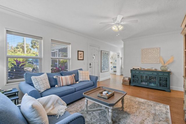 444 ZEPHYR Way, Juno Beach, FL 33408