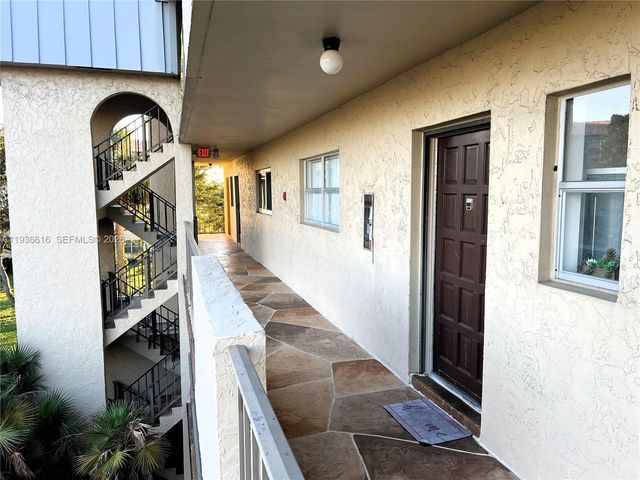 6301 N Falls Cir Drive 313, Lauderhill, FL 33319