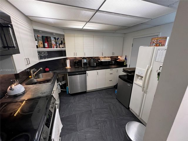 6301 N Falls Cir Drive 313, Lauderhill, FL 33319