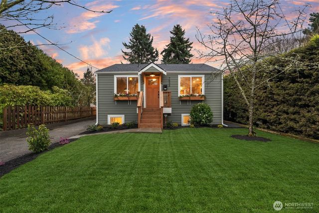 7536 13th Avenue NW, Seattle, WA 98117