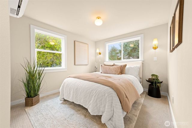 7536 13th Avenue NW, Seattle, WA 98117