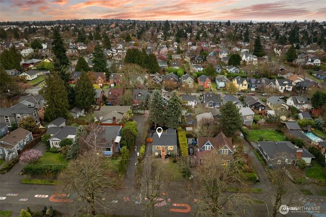 7536 13th Avenue NW, Seattle, WA 98117