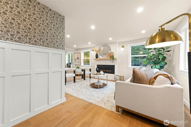 7536 13th Avenue NW, Seattle, WA 98117