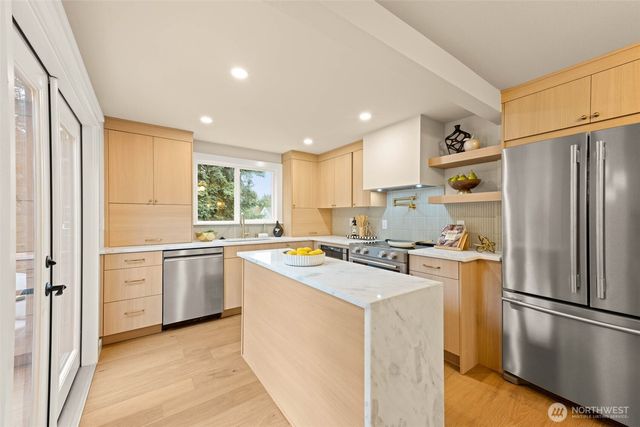 7536 13th Avenue NW, Seattle, WA 98117