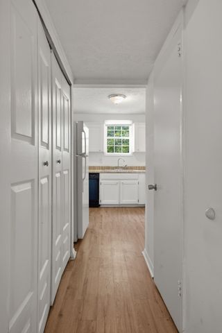 211 Oak Grove Dr, Nashville, TN 37217