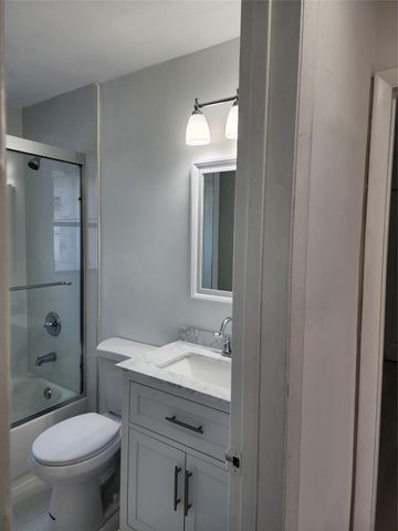 320 NW 4th Avenue 1, Deerfield Beach, FL 33441