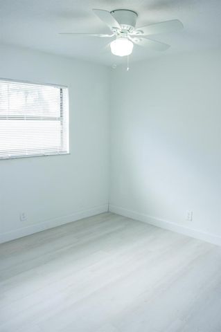 320 NW 4th Avenue 1, Deerfield Beach, FL 33441