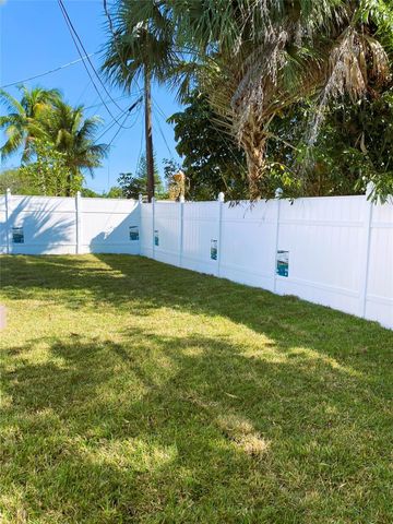 320 NW 4th Avenue 1, Deerfield Beach, FL 33441