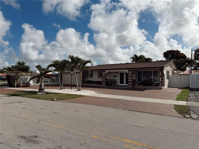 8075 W 18th Ln, Hialeah, FL 33014