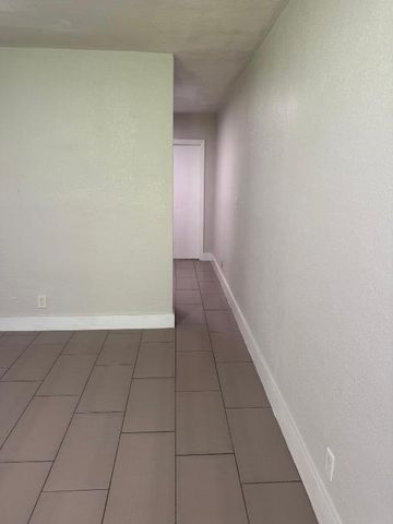 110 SW 7th Avenue 1a, Dania Beach, FL 33004