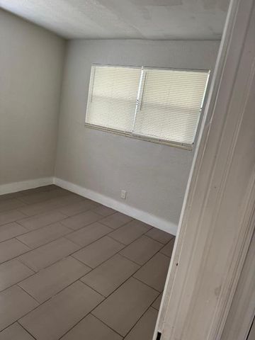 110 SW 7th Avenue 1a, Dania Beach, FL 33004