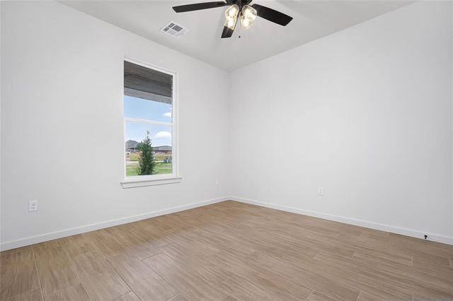 1429 Buckhorn Place, Tuttle, OK 73089