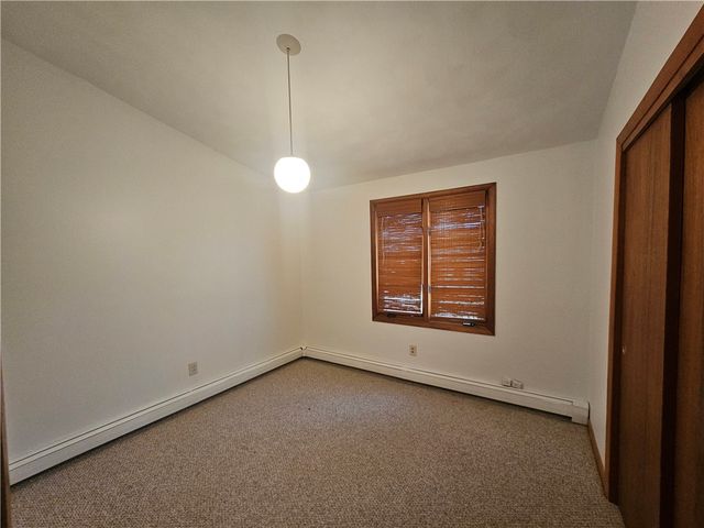 3 Lakeview Drive, Narragansett, RI 02882