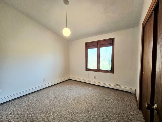 3 Lakeview Drive, Narragansett, RI 02882