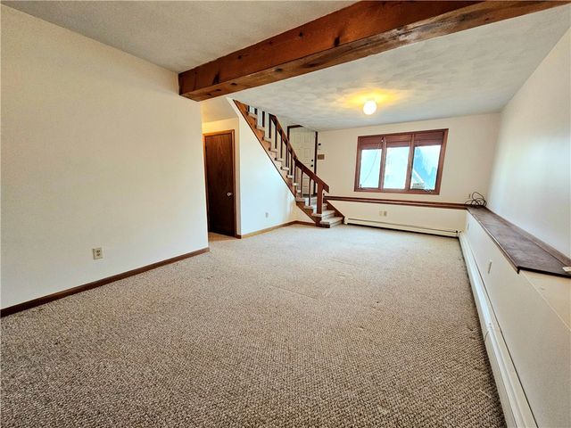 3 Lakeview Drive, Narragansett, RI 02882