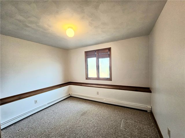 3 Lakeview Drive, Narragansett, RI 02882