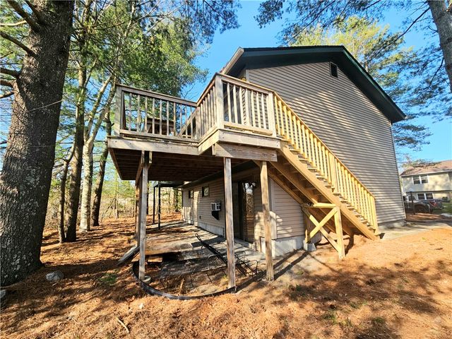 3 Lakeview Drive, Narragansett, RI 02882
