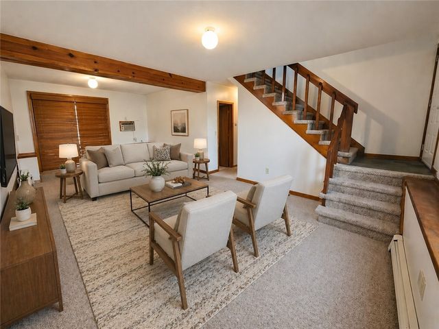 3 Lakeview Drive, Narragansett, RI 02882
