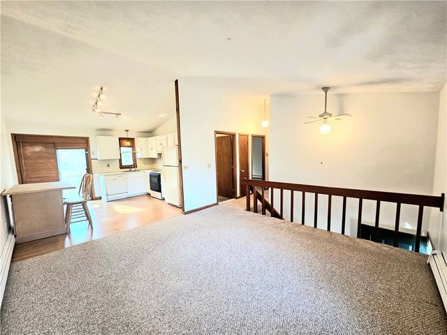 3 Lakeview Drive, Narragansett, RI 02882