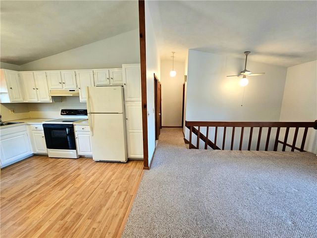 3 Lakeview Drive, Narragansett, RI 02882