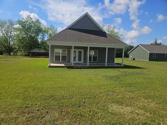 267 Creel St, Hartford, AL 36344