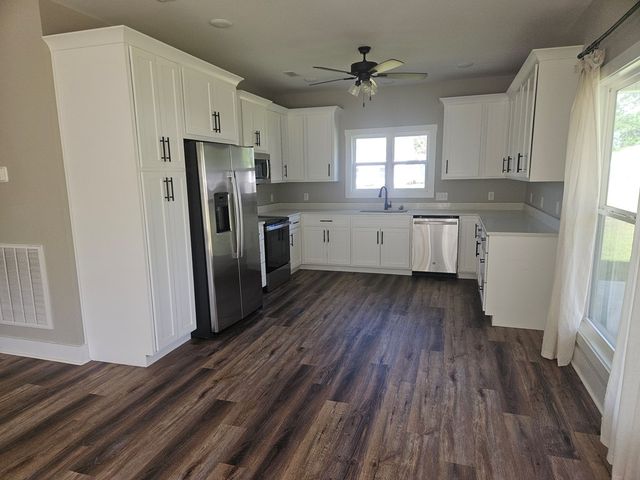 267 Creel St, Hartford, AL 36344