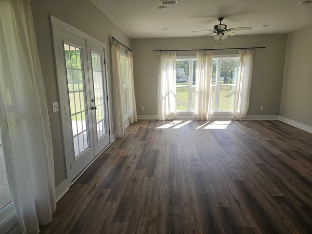 267 Creel St, Hartford, AL 36344
