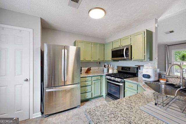 1750 Woodvine Court NW, Kennesaw, GA 30144