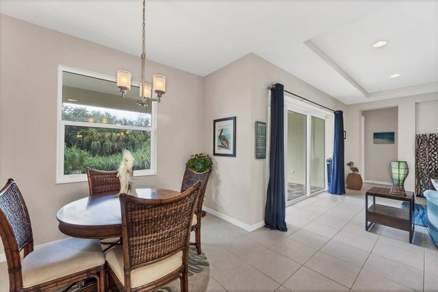 1038 BUTTERCUP GLEN, Bradenton, FL 34212