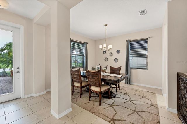 1038 BUTTERCUP GLEN, Bradenton, FL 34212